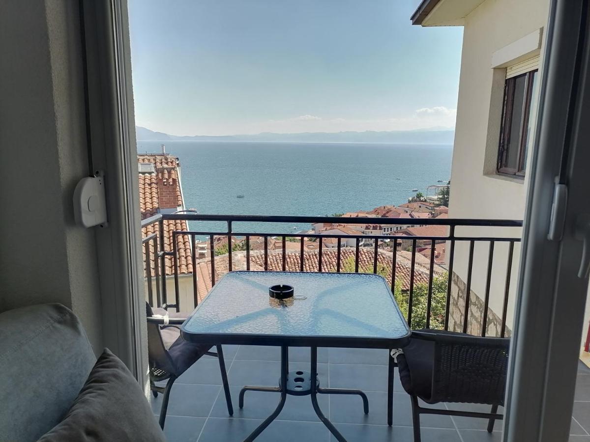Grey Apartment Ohrid Exterior photo